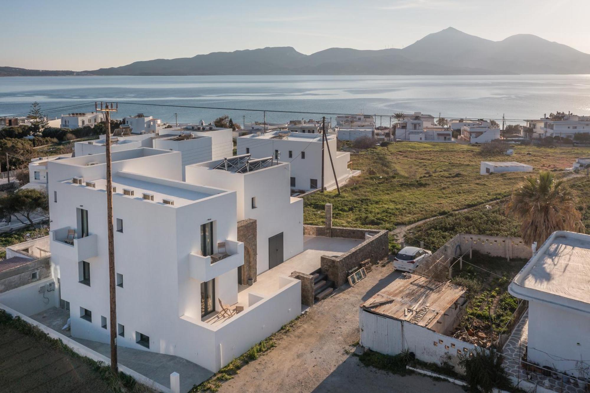 Afroessa Milos Adamantas  Exteriér fotografie