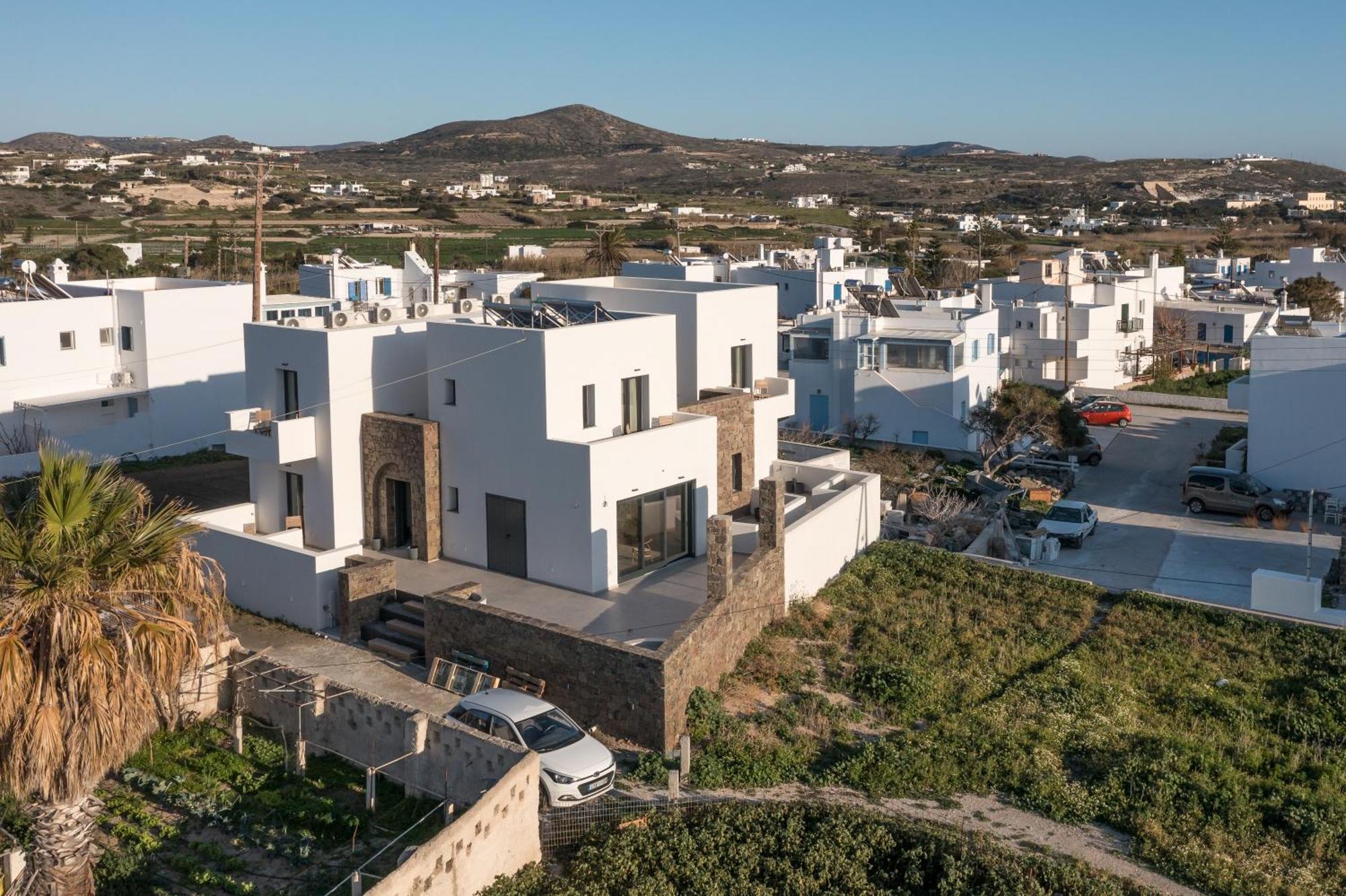 Afroessa Milos Adamantas  Exteriér fotografie